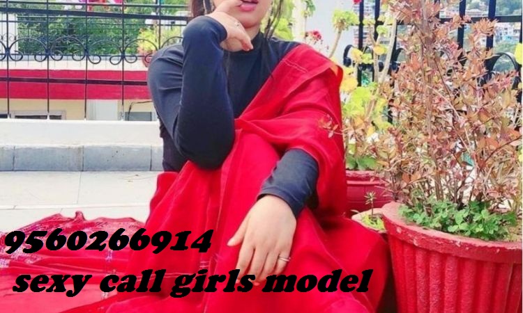 9560266914 Call Girls in IIT Gate. at low rate With Space @1500/shot.